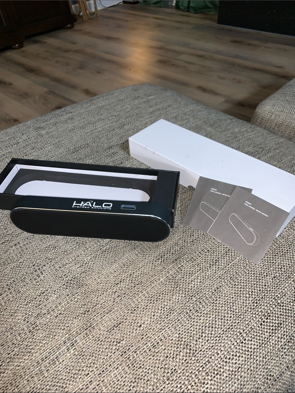 Halo Branded Solutions Ultra wireless speaker USB NIB
